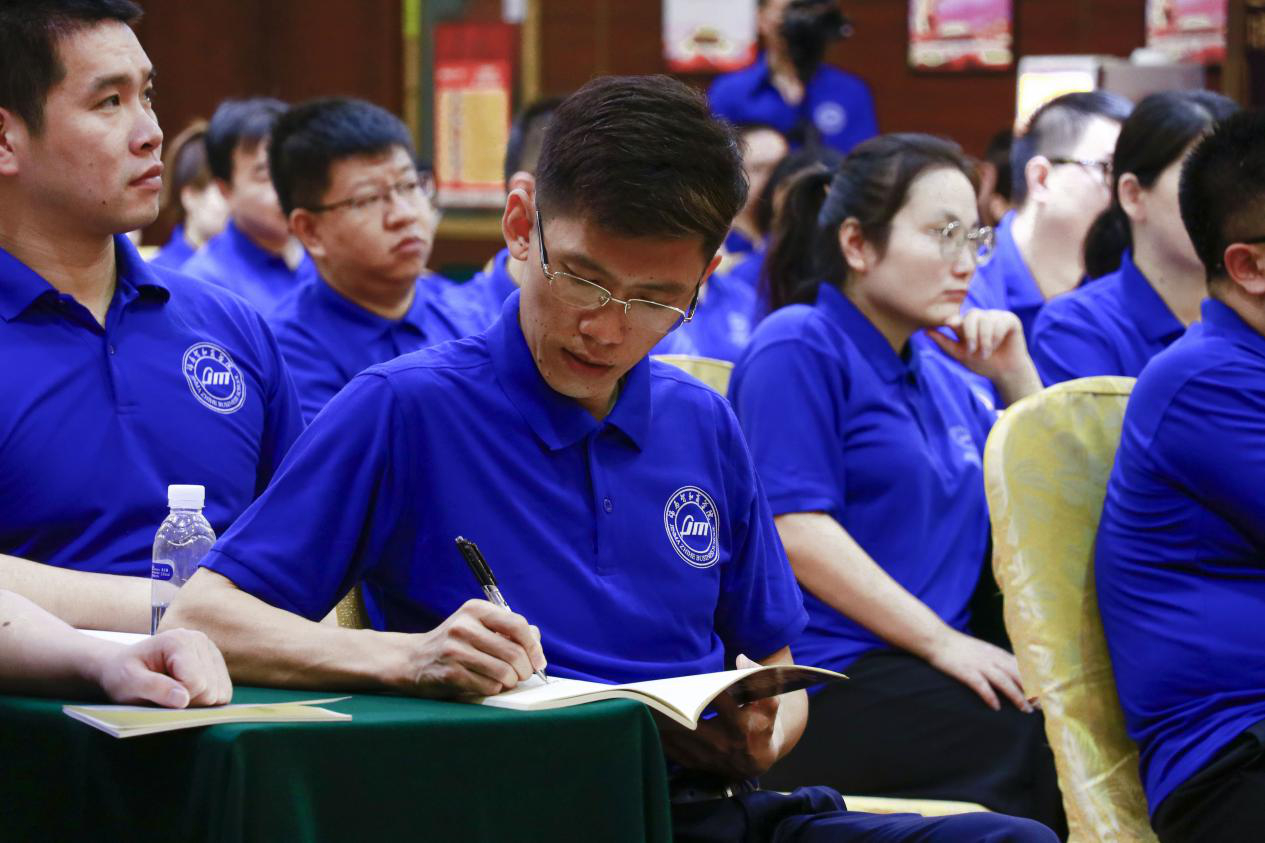 郴州錦馬置業(yè)有限公司,天一房產(chǎn)銷售,五嶺新天地樓盤銷售,錦馬時代中心房產(chǎn)銷售,酒店經(jīng)營管理哪里好